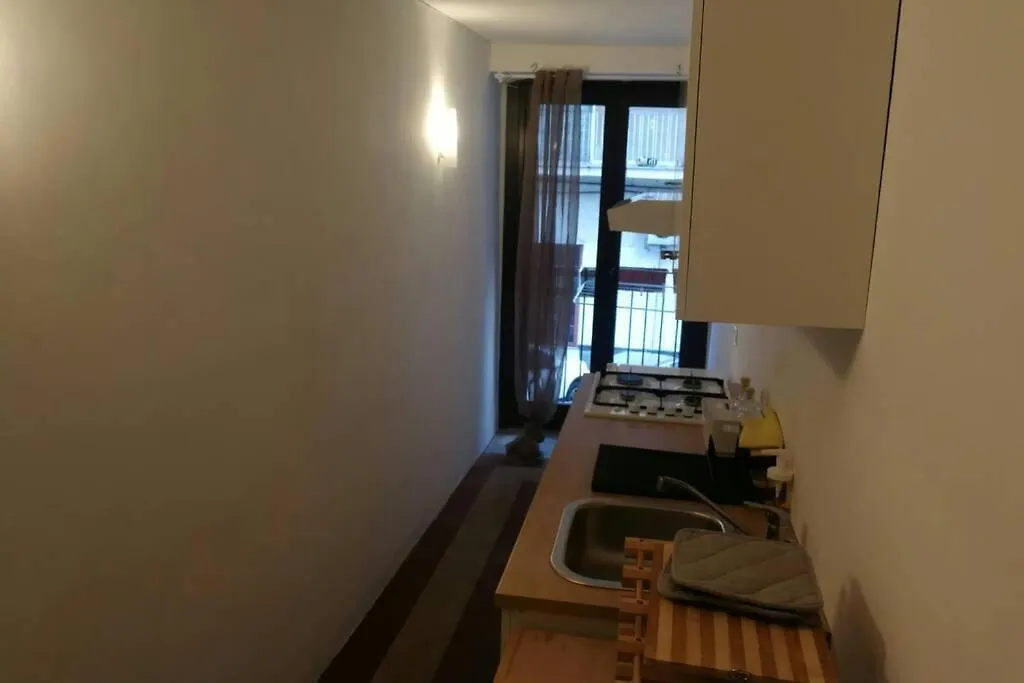 Apartment Casa Piccola Bianca Appartamento In Centro Catania Italy