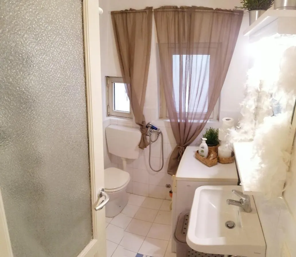 Casa Piccola Bianca Appartamento In Centro Catania Apartment